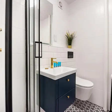 Апартаменты Metro Dworzec Gdanski Elegant Studio Варшава