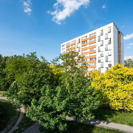 Apartment Metro Dworzec Gdanski Elegant Studio Warsaw