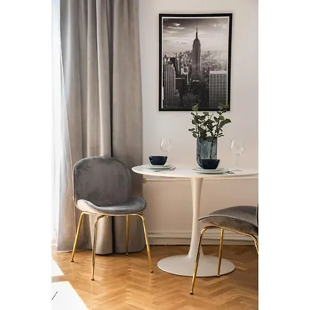 דירה Metro Dworzec Gdanski Elegant Studio
